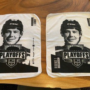 2 Los Angeles Kings Towels - Oilers Playoffs Round 1 Game 6 Dustin Brown - 2022